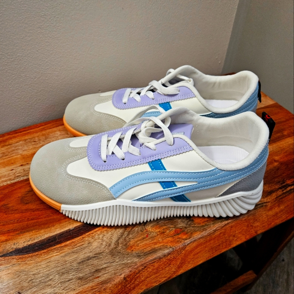 De Florance Milan Sneakers size 10 womens